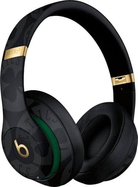 Boston Celtics Beats Black Studio3 Wireless Headphones - NBA Collection NEW.