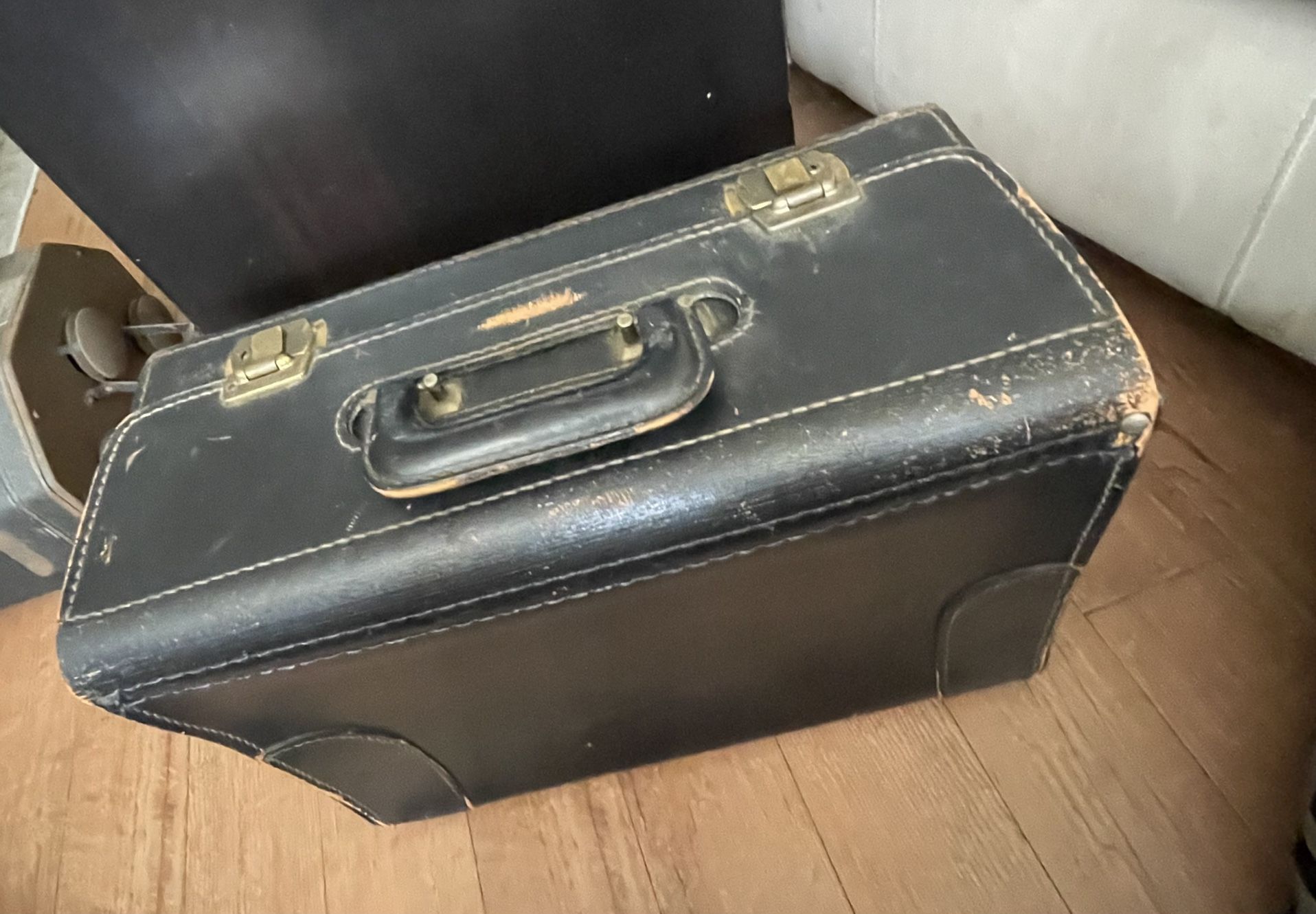 Vintage Retro Louis Vuitton briefcase Mint Condition for Sale in Irvine, CA  - OfferUp