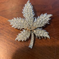 ORA Rhinstone Leaf Pin Brooch Rhodim Plated