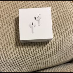 AirPods (3rd generation) w/ MagSafe Charging Case