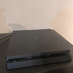 PS4 Slim 500GB+2 games & Headset-Like New
