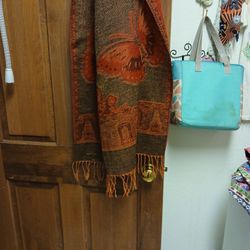 Pre-owned Women's Pashmina Scarf 