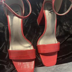 NWOT Worthington Size 8.5 Red Sandals. Ankle Strap Block Heel
