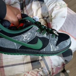 Nike SB Dunk Low There Skateboard 