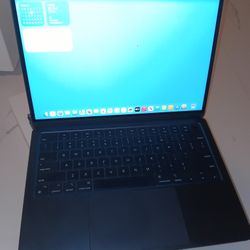 MacBook Air 13 Inch M4 2025 16gb Ram 2tb Ssd READ