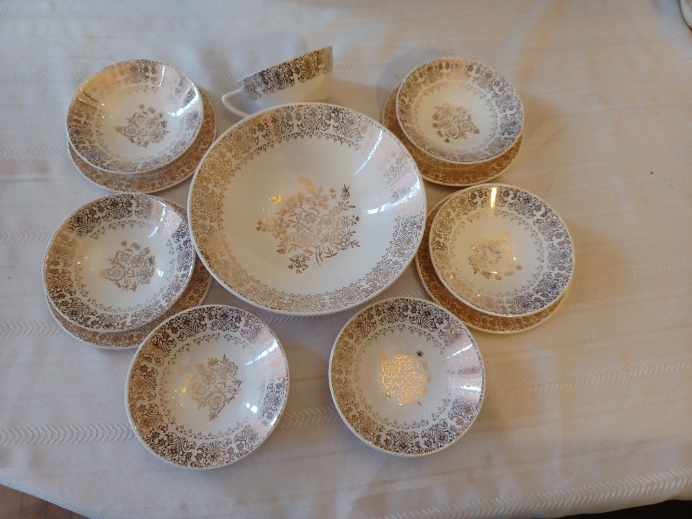 12 Peice Antique China homer laughlin