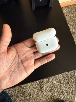 Old Air pod 1 Not the Pros