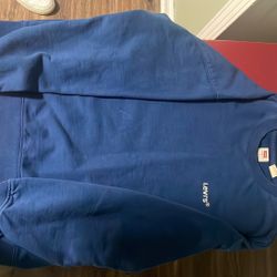 Levi Crew Neck 