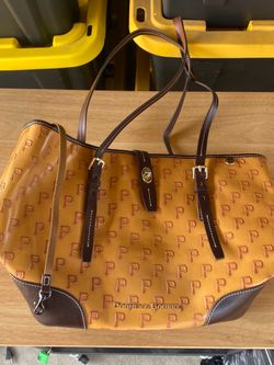 Dooney & Bourke purse