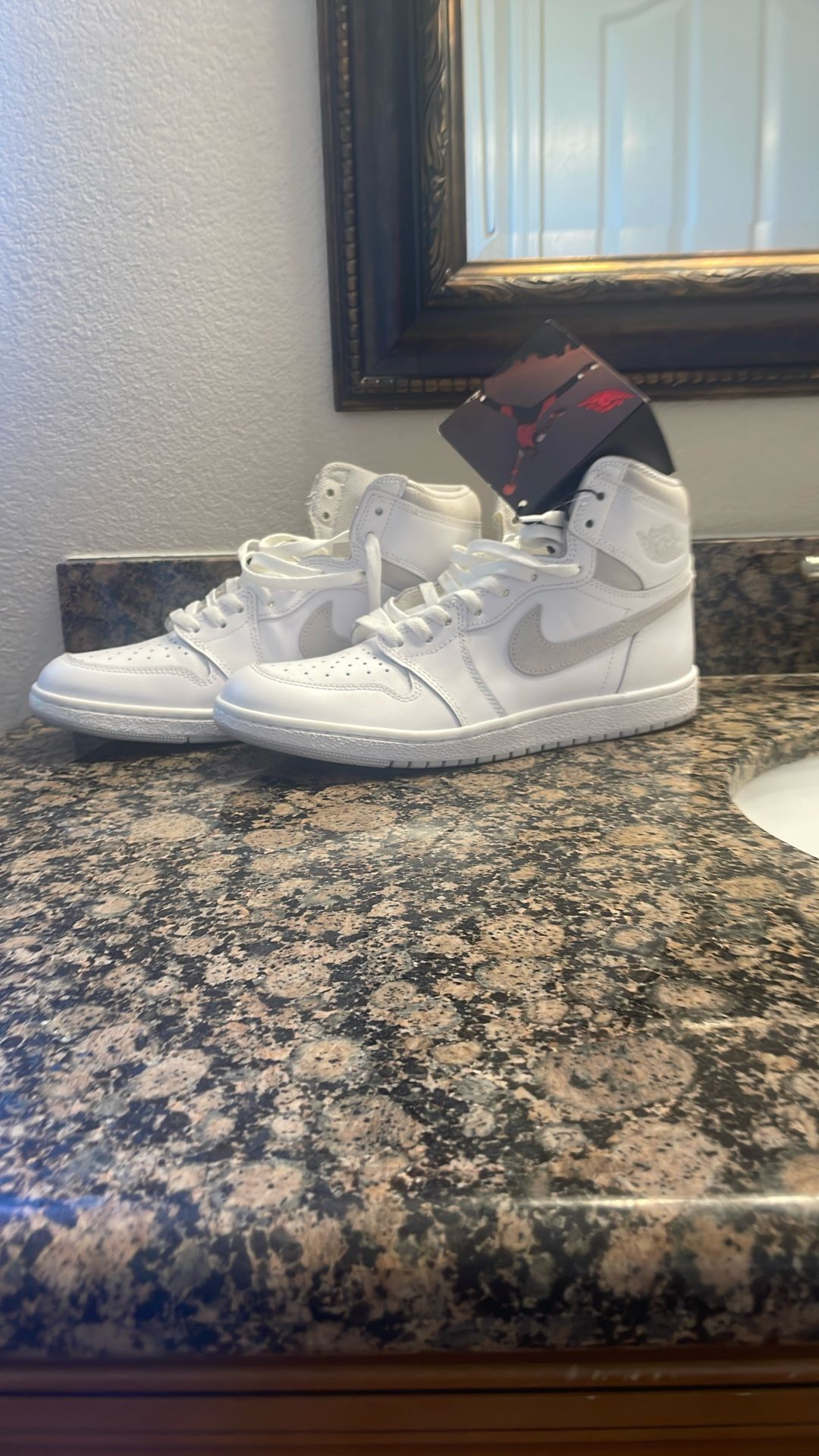Jordan 1 High 85 og Neutral Grey
