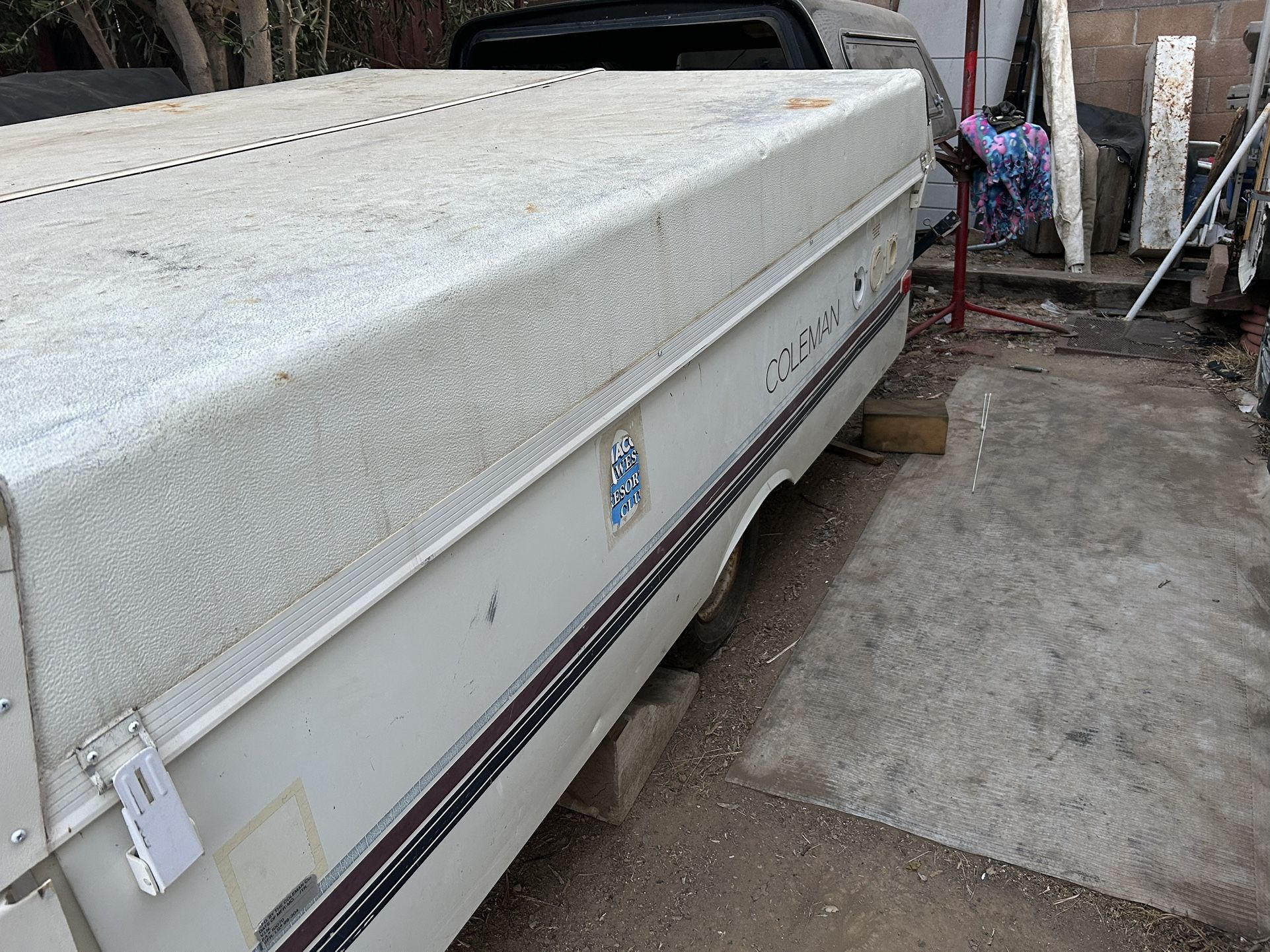 Colman Pop Tent Trailer