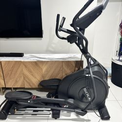 Exercise Machine Elliptical 