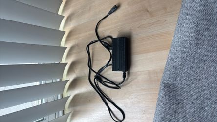 One Wheel Pint Charger