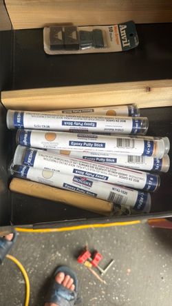 Epoxy putty sticks