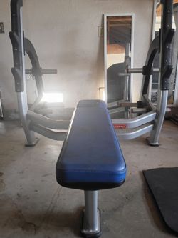 Used commercial weight bench  - Star Trac