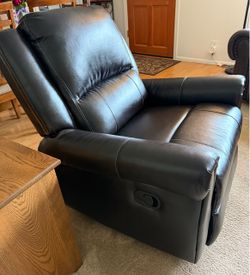 Manuel Recliner Rocker Swivel Chaur