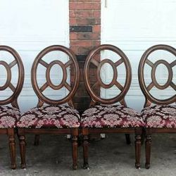 Set of 6 Chairs 