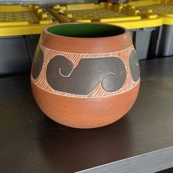 Pottery Vase - Leopold de Mexico Aztec Red Clay