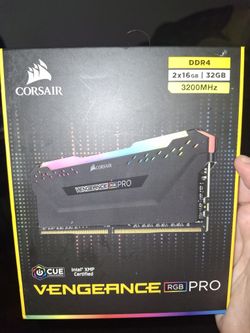 Corsair Vengeance RGB PRO 32gb (2x16GB) DDR4 3200MHz C16 UDIMM Memory