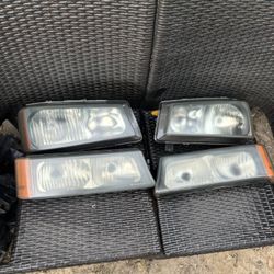 Headlights 03-06 Chevy Silverado Cateye