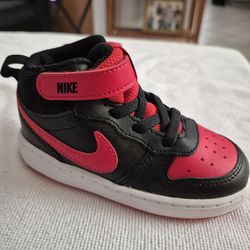 Toddler Nike Court Borough size 8c