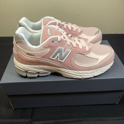 New Balance 2002R Size 5