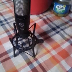Akg P220 Mic 