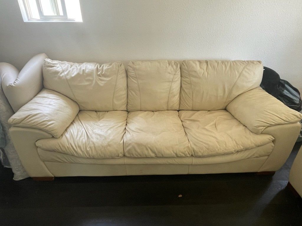 Sofa & Loveseat