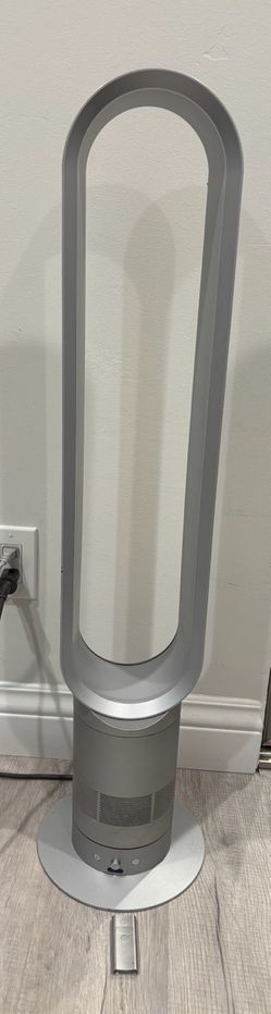 Dyson tower fan w/remote control