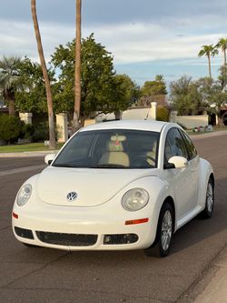 2010 Volkswagen New Beetle