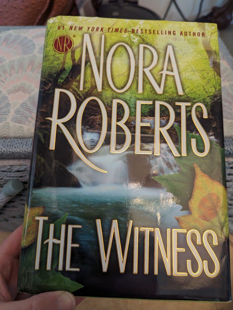 Hardback The Witness By Nora Roberts 