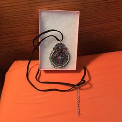Pendant Necklace 