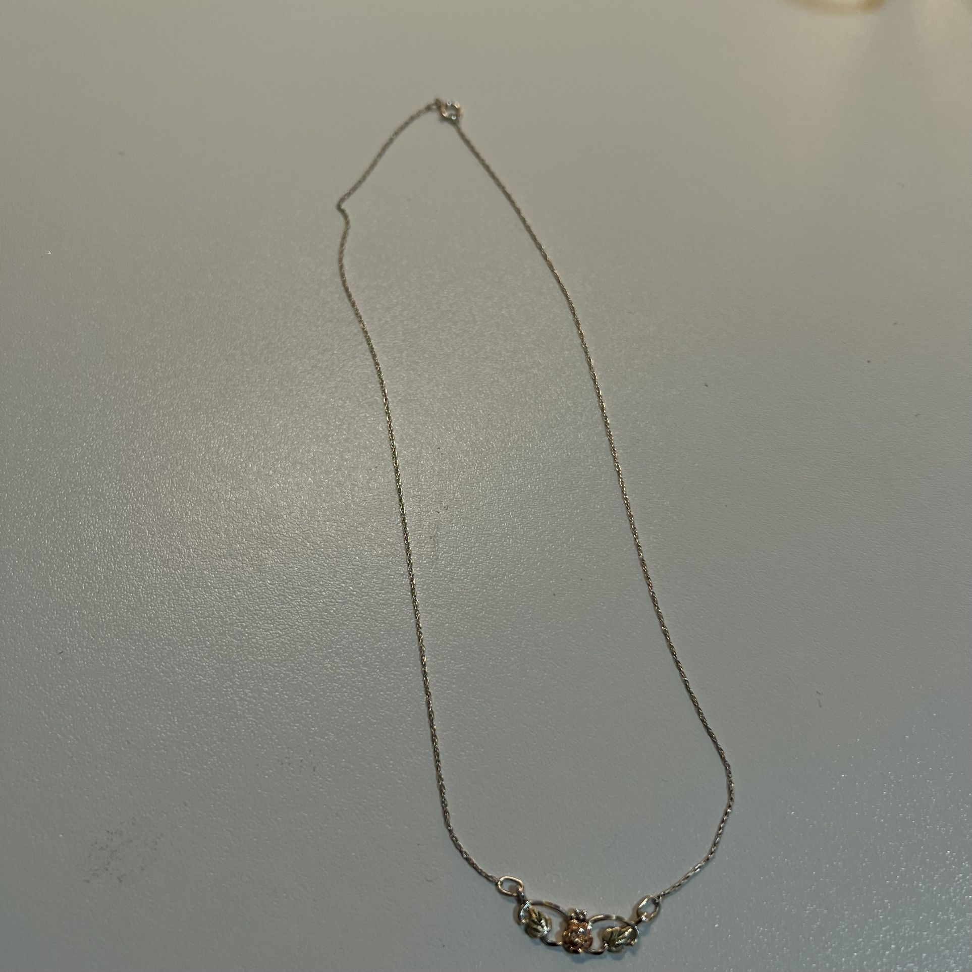 Necklaces 925 / Pendants Flower 10 k 16.5 “