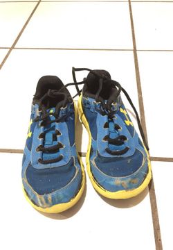 Boys under armour shoes
