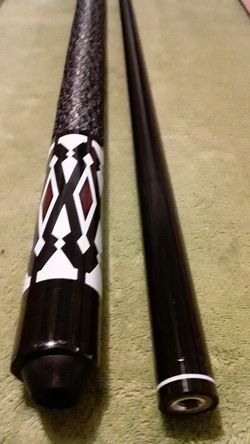 Cue with snooker shaft