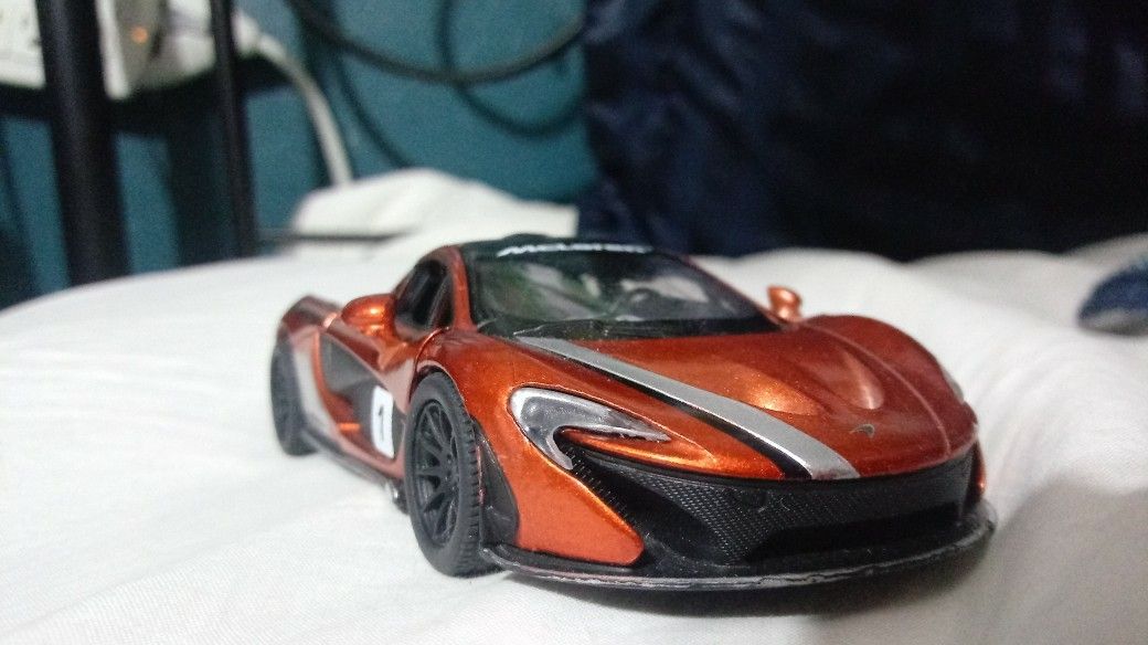 Wind-up model car