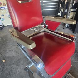 1960s BELMONT Barbers Chair