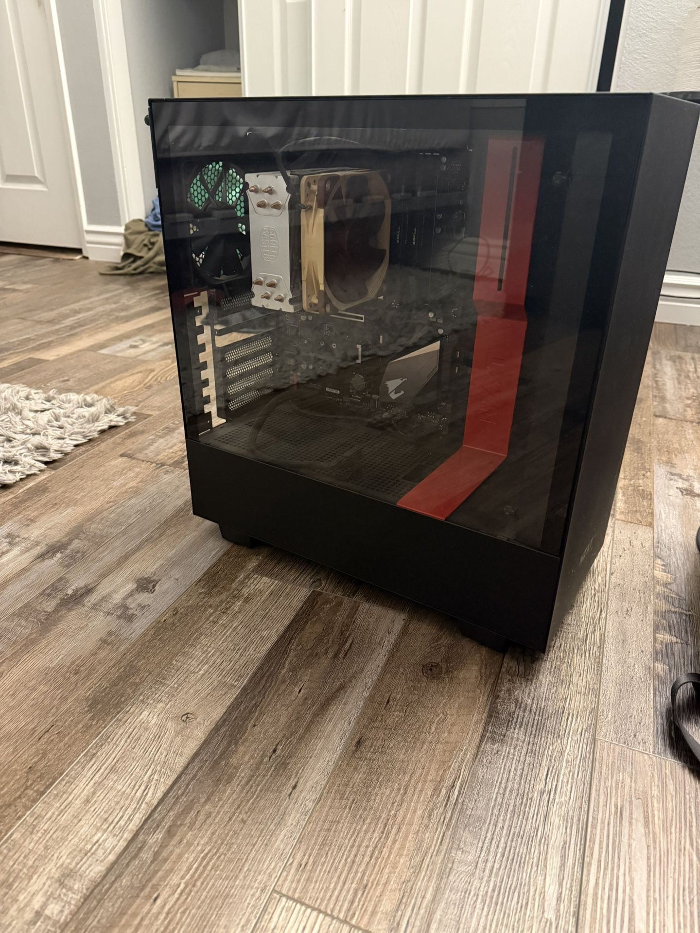 Selling Gaming Pc/Parts. (No GPU) i7-9700k, Z390 Auros Elite, 16GB DDR4-3600, 1TB M.2 Samsung 970 Evo Plus