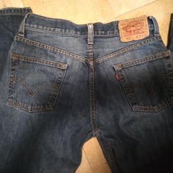 Mens 505 Levi's Size 31x32