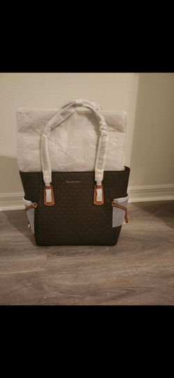 Brand new Authentic Michael Kors bag