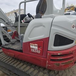 2020  tb 240 excavator 