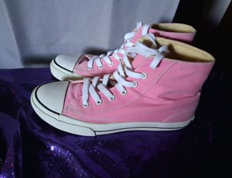 Pink airwalks size 6