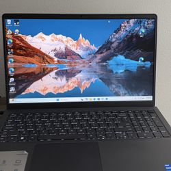 Dell Inspiron 15 Laptop i7 Immaculate Condition 