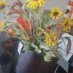 Table Arrangement