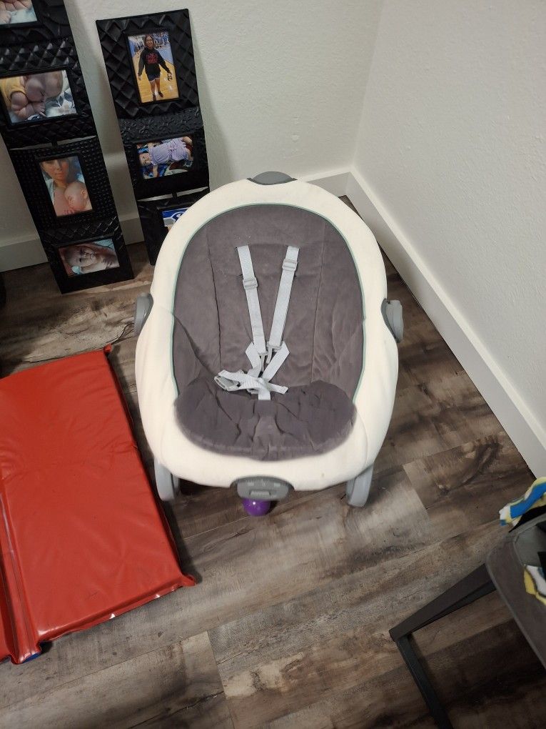 Baby Rocking Bouncer