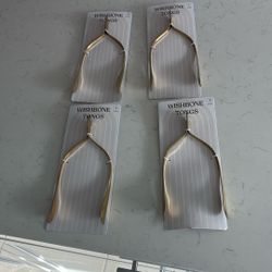 Four Wishbone Tongs