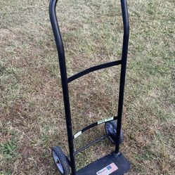 Milwaukee 300 Lbs Capacity Hand Truck