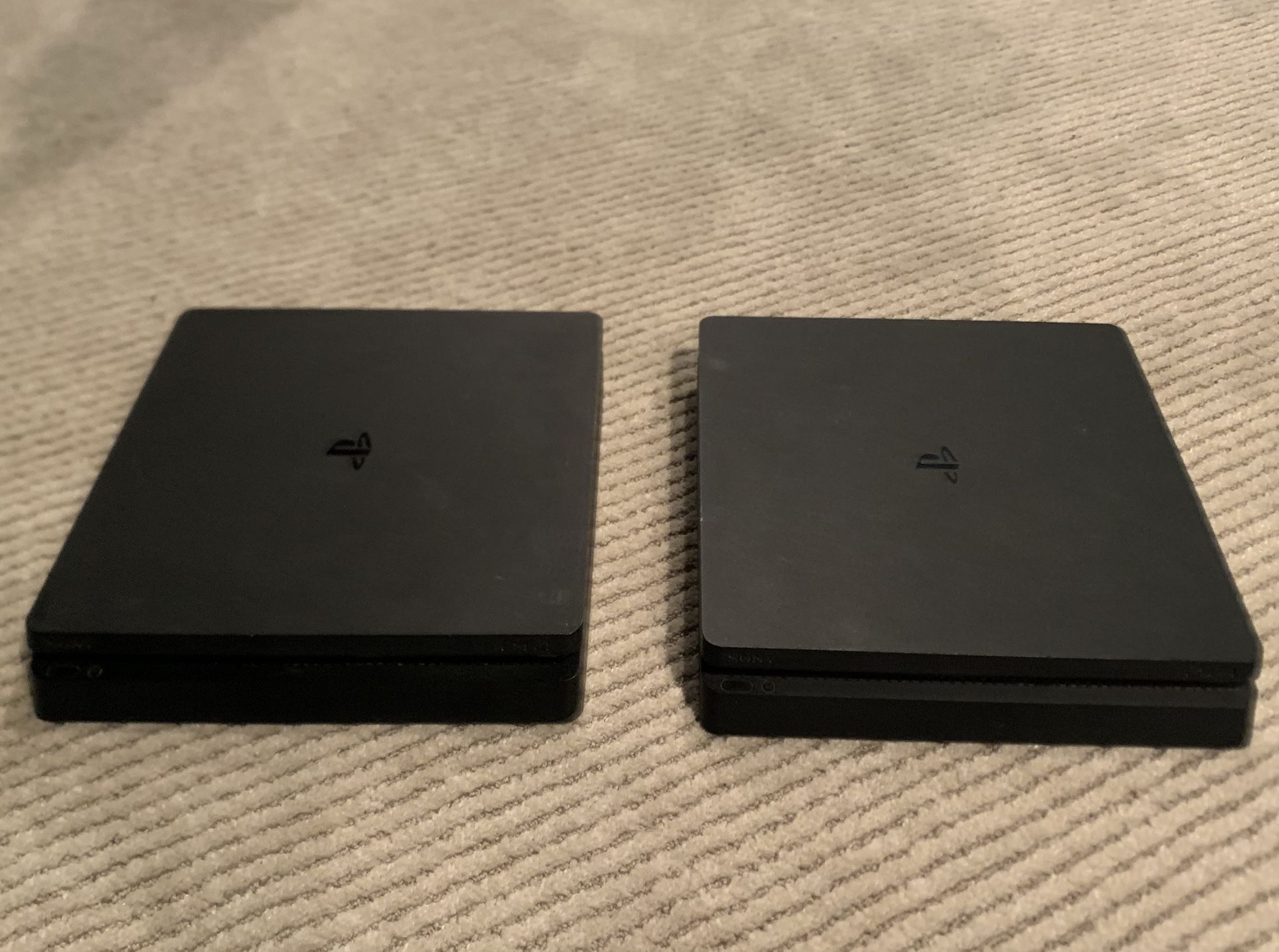 2 - PS4 slim 1TB