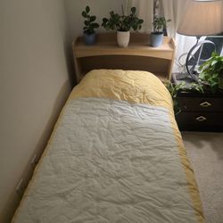 Twin Size Bed Frame With 3 Storage Drawers 