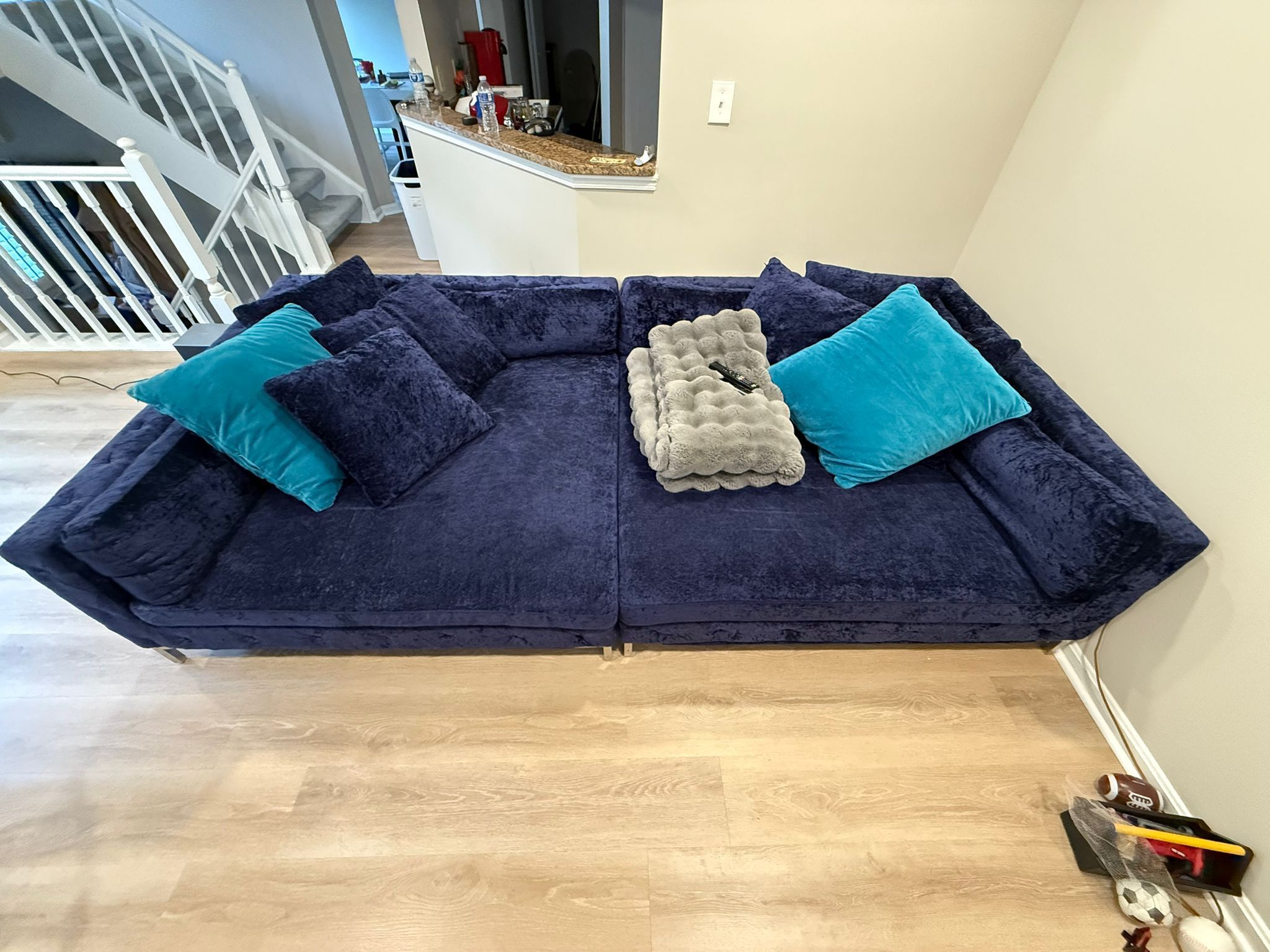 Value City Furniture Myla 2-Piece Sofa ($2000 Value!)